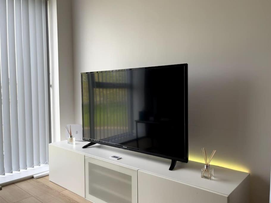 Modern 1 Bedroom Serviced Apartment - Near City Centre Doncaster Exterior foto